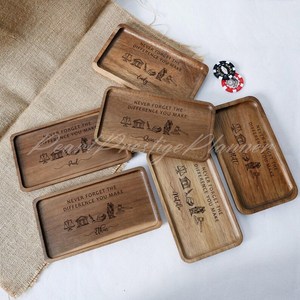 Plateau de service rectangulaire en bois artisanal UO avec gravure florale, plateau décoratif pour la table à manger - Product Image 4