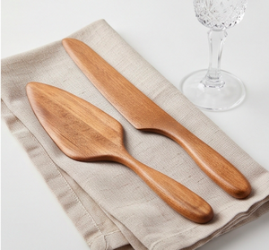 Ensemble de 2 spatules à gâteau et couteau à beurre en bois faites à la main, couleur marron naturel, pour mariage - Product Image 4