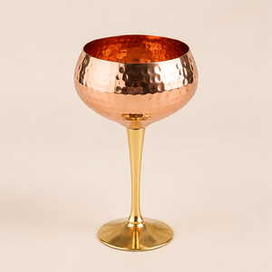 Copa de Vino de Cobre Puro Hecha a Mano de Lujo con Soporte de Latón Ornamentado, Diseño Martillado Vintage, Copa de Cóctel para Bodas y Bar en Casa - Product Image 5