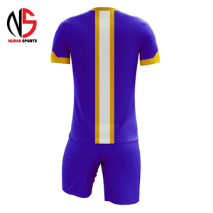 ชุดฟุตบอล โพลีเอสเตอร์ 100% เสื้อแขนสั้นใส่สบายสำหรับทุกเพศ รับสกรีนโลโก้ตามสั่ง รับสั่งตัดไซส์ตามต้องการ - Product Image 2