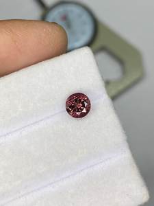 Tourmaline facettée ronde taille brillant, pierre précieuse naturelle de 6,30 mm, 1,10 carat, pour la fabrication de bijoux - Product Image 4