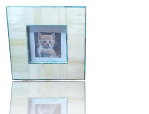 Cadre photo carré décoratif fait main en os incrusté, imperméable, imprimé UV, avec bordure turquoise, pour table - Product Image 4