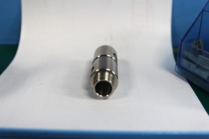 Piezas de Torneado y Fresado CNC de Alta Precisión, Suministro Directo de Fábrica en Vietnam, Material SS304 Certificado - Product Image 2