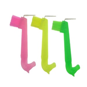 Cepillo para Peinar Cascos de Caballos, Equipo de Cuidado Ecuestre, Color Aleatorio - Product Image 1
