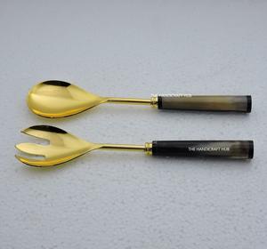 Servidor de ensalada de metal chapado en oro con mango de resina, juego de cubiertos de metal, lo último en cubertería metálica. - Product Image 6