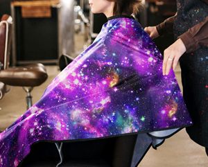 Cape de Salon Personnalisée Imprimée avec Fermeture Élastique à Crochet Métallique Réglable 52x58 Pouces, Résistante à l'Eau, Écologique et Confortable pour Barbiers - Product Image 5