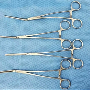 ชุดเครื่องมือผ่าตัด 4 ชิ้น Jarit 320-304 คีมหนีบหลอดเลือดหัวใจ Debakey ขนาด 9.5 นิ้ว 60 องศา °   มุม - Product Image 1