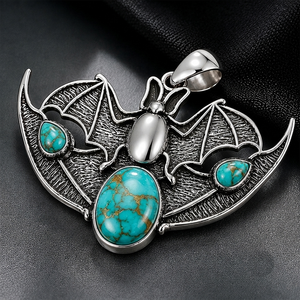 Colgante de Murciélago con Turquesa, Hecho a Mano, de Latón, Forma Ovalada, Chapado en Oro y Plata, Collar Unisex - Product Image 6