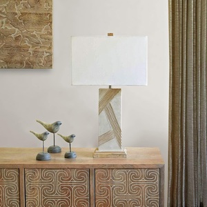 Lampe d'appoint moderne en marbre avec un design à motifs architecturaux et une performance d'éclairage d'ambiance élégante - Product Image 4