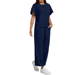 Nouveau design de survêtement, vente chaude, articles de sport d'été, ensemble élégant de survêtement deux pièces pour femme avec short et manches longues - Product Image 2