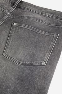 กางเกงยีนส์ขาสั้นผู้ชายคุณภาพสูง ระบายอากาศได้ดี แห้งเร็ว ทนทาน รับทำโลโก้ตามสั่ง บริการ OEM สไตล์เดสทรอย สำหรับฤดูร้อน - Product Image 4