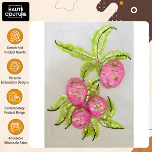 Fournisseur expérimenté proposant des appliques brodées à la main en forme de fruits et de feuilles de 26 x 18 cm pour vêtements, avec des paillettes. - Product Image 3