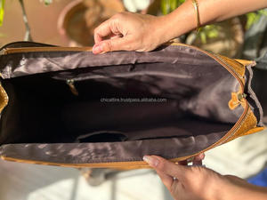 Sac fourre-tout en fourrure de vachette véritable en cuir élégant nouveau sac à main de créateur cheveux sur peau sacs de sculpture usinés à la main pour les femmes multi-usages - Product Image 6