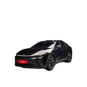 Toyota Crown 2.4 4WD Dual Boost Hybrid 2023, 13 809 km, Boîte Automatique, Sièges en Cuir, Volant à Gauche, Caméra Arrière - Product Image 1