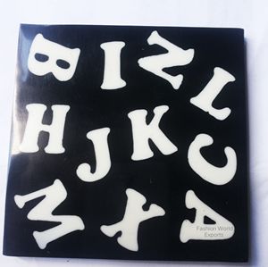 Posavasos con incrustaciones de resina Alphabets, decoración costera con temática de playa para la decoración de la Mesa de su hogar y accesorios> Tapetes y almohadillas - Product Image 1