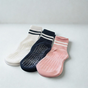 Chaussettes antidérapantes en coton et fibre de bambou, rayées, antidérapantes, pour un usage quotidien, décontracté, été, coupe fine, pour adultes - Product Image 1