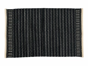 Tapis de jardin extérieur moderne à motif géométrique, écologique, résistant aux animaux domestiques, en tissu noir tissé - Product Image 1
