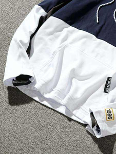 Sudadera con Capucha Blanca para Hombre, Corte Holgado, Diseño con Bloques de Color, Estilo Casual, Manga Larga, con Bolsillo, para Otoño - Product Image 2