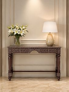 Table console traditionnelle en bois de manguier massif, incrustation d'os, fabrication artisanale, meubles pour entrée et salon - Product Image 1