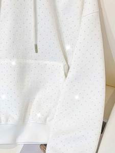 Sudadera con Capucha para Hombre, Detalle de Pedrería Blanca, Felpa de Algodón Grueso, Corte Holgado Regular, Diseño de Logotipo Frontal, Hombros Caídos - Product Image 6