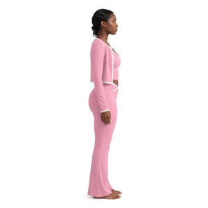 Top corto de yoga para mujer con ribete en contraste, cintura alta acampanada, logo frontal sólido, transpirable, sin espalda, ajustado, deportivo, color nude - Product Image 4
