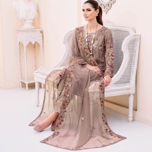 Soldes Exceptionnelles : Salwar Kameez Traditionnel Indien de Luxe en Chiffon Original, Modèle Long pour Femme, Design Ethnique Moderne, Style Pakistanais - Product Image 6
