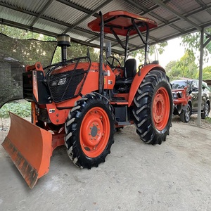 รถแทรกเตอร์อเนกประสงค์คูโบต้า M7040 เครื่องยนต์ดีเซล 4 สูบ ขับเคลื่อน 4 ล้อ พร้อมกระบะตักดินด้านหน้า - Product Image 1