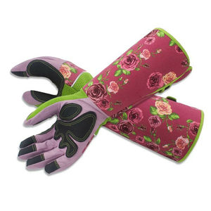 Gants de jardinage de haute qualité conçus avec un tissu respirant et un revêtement renforcé sur la paume pour un jardinage sûr et facile - Product Image 4