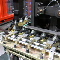 Machine de soufflage par injection semi-automatique à 4 cavités, moteur Mitsubishi PLC 50 kW pour bouteilles d'eau minérale en PET/PC/PP/SMC