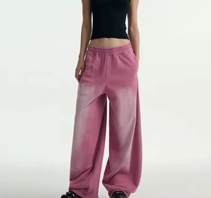 Pantalon de survêtement unisexe rose ombré pour femme, taille haute, coupe ample, style streetwear, décontracté et esthétique, idéal pour se détendre - Product Image 1