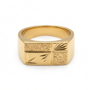 DIVYORO Bague signet pour homme plaquée or 22 carats avec symbole Om sacré - Product Image 1