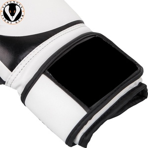 Gants de boxe professionnels avec protection des phalanges, fermeture sécurisée et design flexible pour les séances d'entraînement en salle de sport - Product Image 6