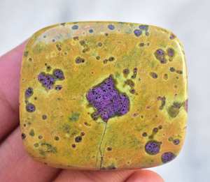 Pierre de serpentine polie à chaud avec Stichtite et Atlantisite, cabochon de pierre précieuse en vrac pour la lithothérapie, article très vendu pour la bijouterie - Product Image 2