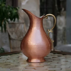 Ensemble de carafes en cuivre pour une hydratation ciblée, service d'eau, ensemble métallique avec verres, durable, réutilisable, vaisselle de cuisine et de salle à manger - Product Image 1
