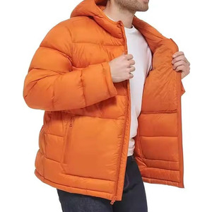 Chaqueta de Invierno Acolchada para Hombre de Alta Calidad, 100% Poliéster, Transpirable, con Capucha, Cuello Alto, Cierre de Cremallera, Diseño Sólido - Product Image 4