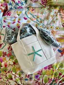 กระเป๋าสะพายไหล่ผ้าซาตินประดับลูกปัดลายแมงกะพรุน ราคาสุดคุ้ม ผลิตในอินเดีย ใช้ซ้ำได้ เหมาะสำหรับเดินทาง ใช้เป็นกระเป๋าชายหาด ของใช้สำหรับผู้หญิงในชีวิตประจำวัน - Product Image 2