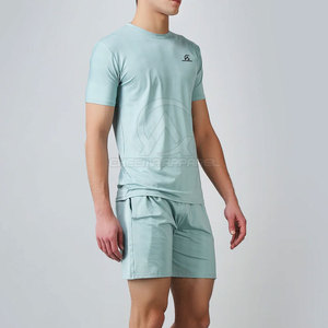 Conjunto de Camiseta y Pantalones Cortos de Diseño Moderno, Estilo Casual, Ideal para Uso Relajado y Actividades Diarias - Product Image 6