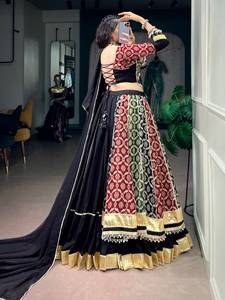 Lehenga Informal para Mujer, Diseño Indio, Estampado Especial para Navratri, Rayón, Estampados Tradicionales, Elegantes Detalles de Encaje, Blusa, Dupatta - Product Image 3