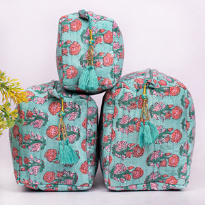 กระเป๋าเครื่องสำอางพร้อมลายดอกไม้สวยงาม ทำจากผ้าฝ้ายอเนกประสงค์ สำหรับเดินทาง ชุดกระเป๋าซิป ทนทาน ใช้จัดเก็บเครื่องสำอาง - Product Image 2