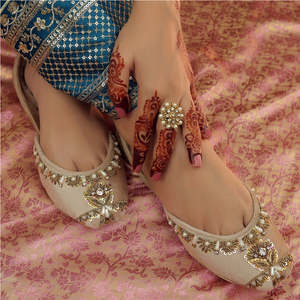 Khussa Hecha a Mano Personalizada para Mujer, Nuevo Estilo 2026, Khussa de Verano para Mujer a la Moda, Precio Bajo, Venta al Por Mayor - Product Image 2