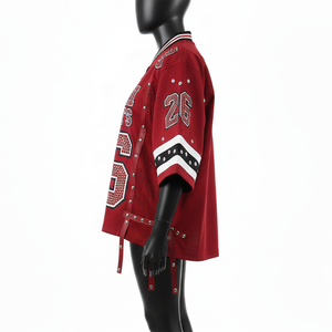 Camiseta de Fútbol Femenina, Calidad GSM, 100% Algodón, Malla Suave al Tacto, Color Rojo Sólido con Panel en Contraste, Logotipo Personalizado en la Parte Delantera - Product Image 3