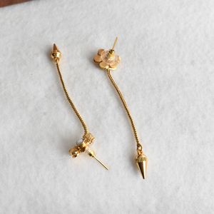 Boucles d'oreilles créoles en laiton avec pierres, finition dorée mate, style meenakari, pour filles et femmes, idéales pour les occasions spéciales. - Product Image 3