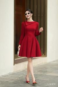 Vestido Premium Rojo de Manga Larga con Cuello Asimétrico y Corte Evase para Mujer |   Vestido Elegante para Invitadas de Boda |   LAVIEM - Product Image 4