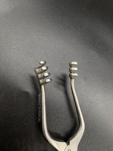 Écarteur Weitlaner 3x4 en acier inoxydable à bout arrondi, auto-fixant, pour la rétraction des tissus et l'exposition chirurgicale - Product Image 2