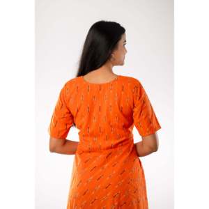 Naranja puro Ikkat algodón acampanado vestido de una pieza - Product Image 1