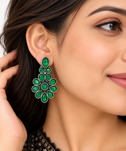 Pendientes de Plata Oxidada con Latón y Ónix, Diseño Floral Vintage para Mujer |   Joyería de Moda Étnica India Hecha a Mano - Product Image 6