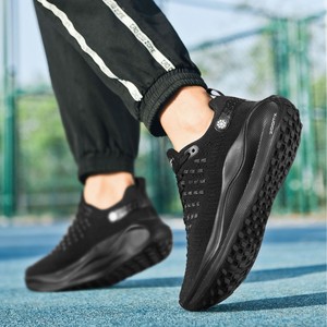 Chaussures de course ultra légères en maille respirante pour hommes, quatre saisons, professionnelles, tendance, décontractées, pour le sport - Product Image 2