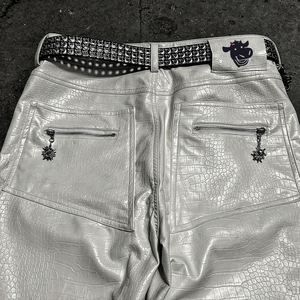 Fabricant de jeans personnalisés : Nouveaux jeans en denim pour hommes, coupe droite, style vintage américain, effet délavé et vieilli, style urbain, vente en gros - Product Image 3