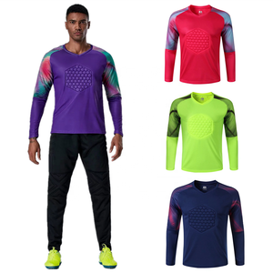 Custom Soccer Uniform Set Classic Football Jersey Soccer Uniforms Sets Soccer Wear Jersey Set Football Uniform - Product Image 5