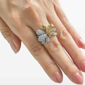 Anillo de Cóctel con Flor, Chapado en Oro de 18K, Diamante Corte Pera, Joyería de Lujo para Mujer, para Fiestas - Product Image 4